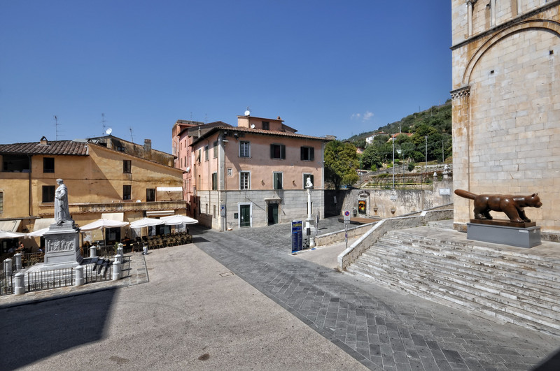 ''una bella cittadina'' - Pietrasanta