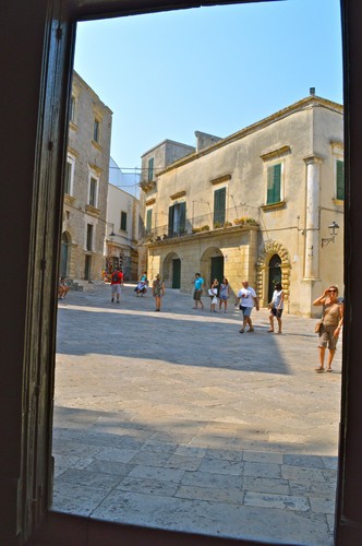 144635-531x800 144635-531x800