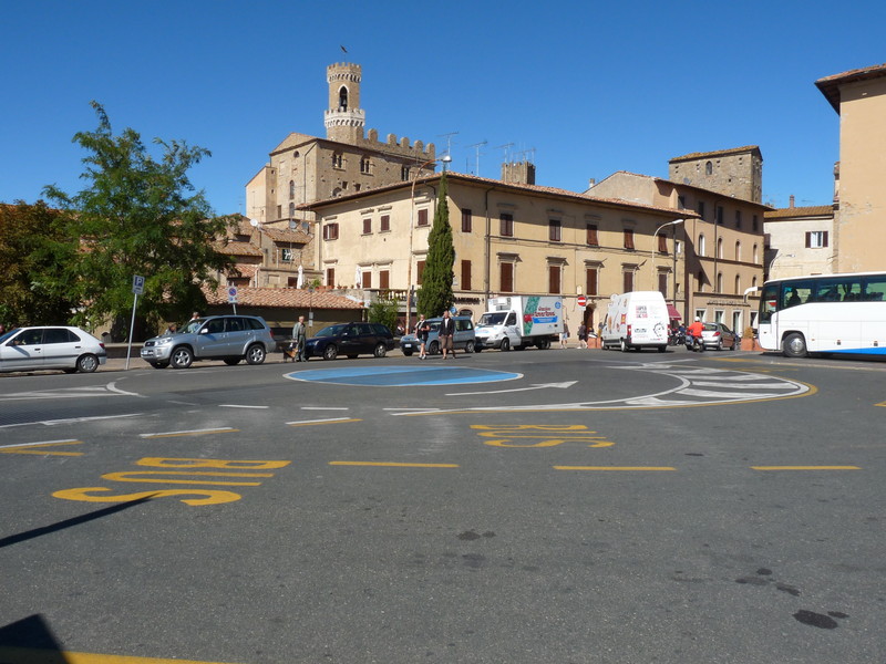 ''Girotondo'' - Volterra