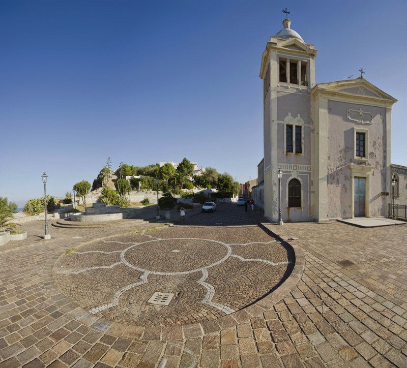 ''Cu di sceccu ne fa voi u primu cauciu è do so'' - Milazzo