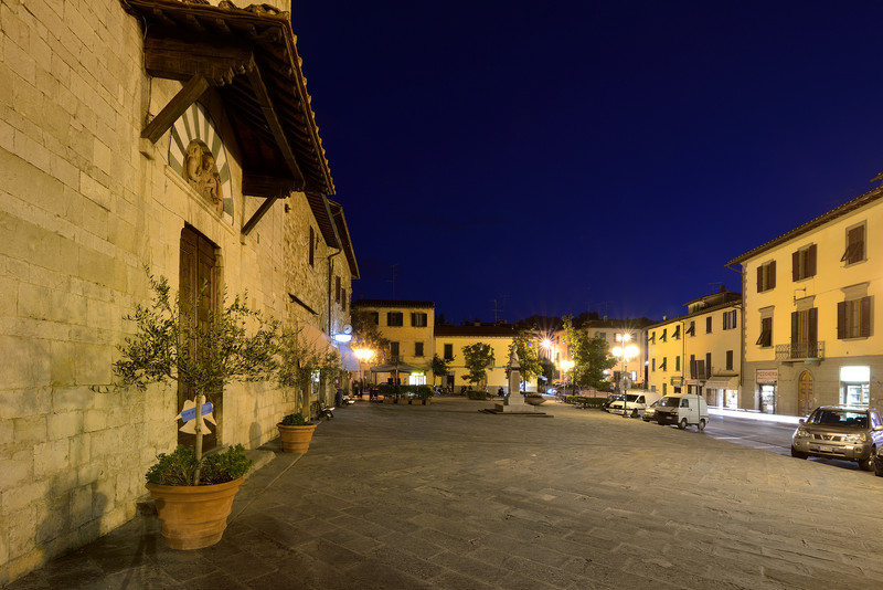 ''Di notte splende…'' - Bagno a Ripoli