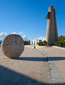 Torre Carillon nella Piazza del Municipio