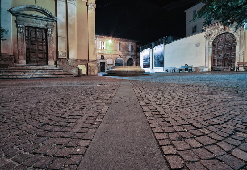 ''in giro di notte a far foto'' - Rieti