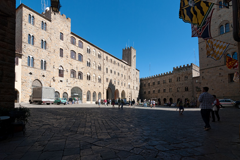 ''Tra luce e ombra'' - Volterra