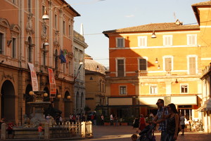 Piazza e luce a Rieti