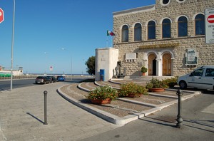 Bari, piazza Cristoforo Colombo