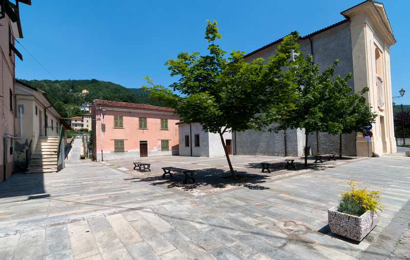 ''Panchine all’ombra'' - Ronco Scrivia