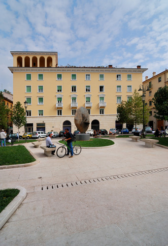 147609-546x800 147609-546x800