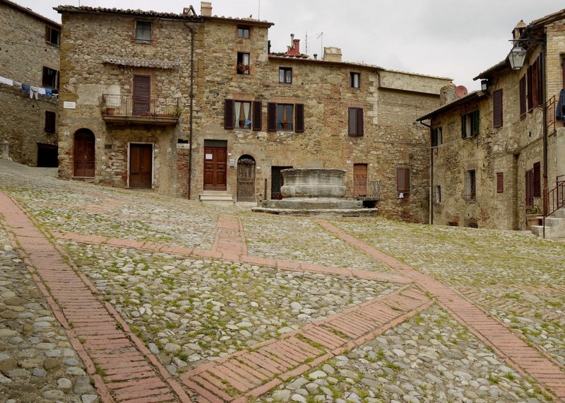 ''Vecchietta ma bella :-)'' - Castiglione d'Orcia