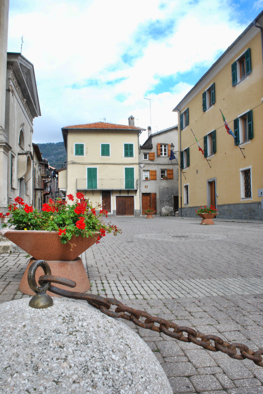 ''anelli di ferro'' - Bardineto