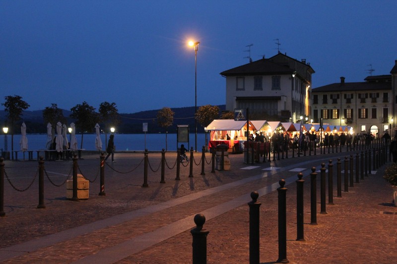 ''Colonnine e chioschetti'' - Arona