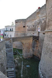 Ponte del castello di Otranto