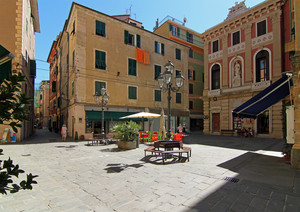 Piazza Beato Iacopo De Varagine