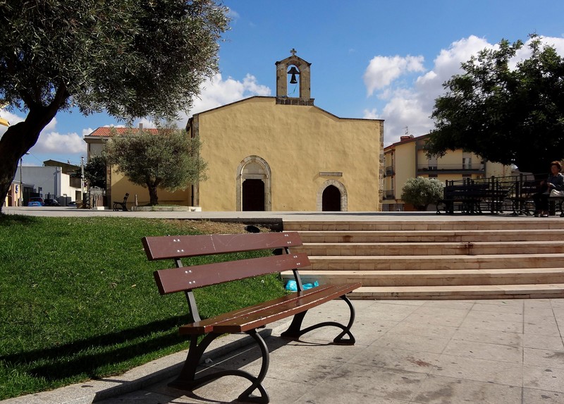 ''Panchina davanti a san Pietro'' - Sanluri