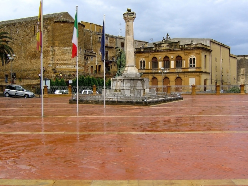 ''Garibaldi e le Bandiere'' - Piazza Armerina