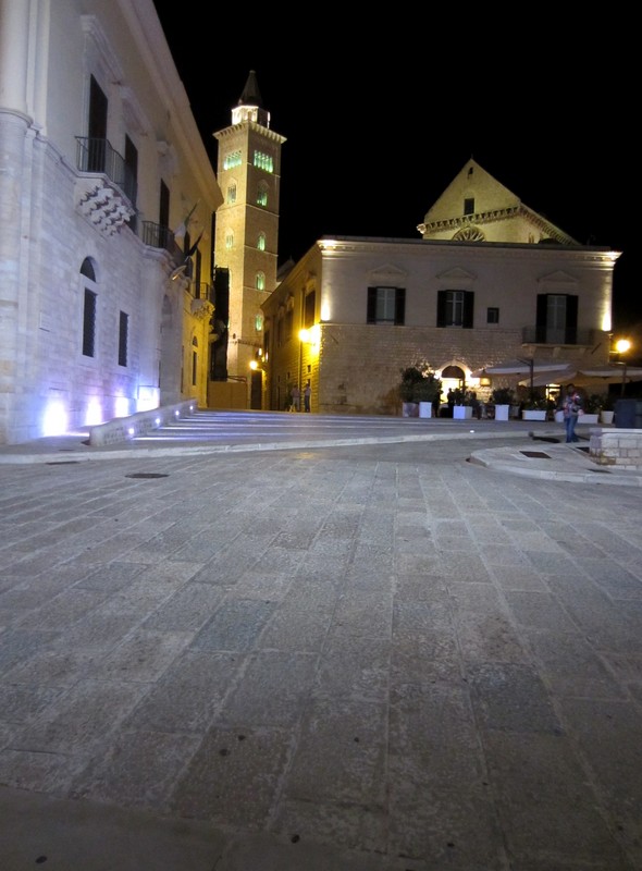 ''La Piazza dei Tribunali'' - Trani