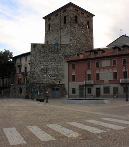 La Piazza ed il Castello