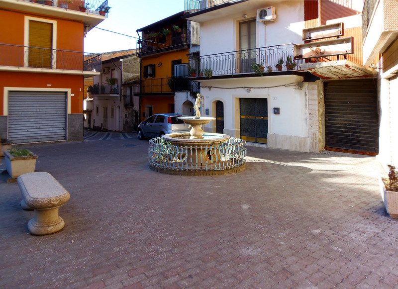 ''Piazza Duca degli Abruzzi'' - Gaggi