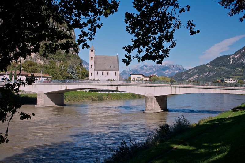 ''Una chiesa sul ponte… ma chi avrà auto questa idea bizzarra?'' - Trento