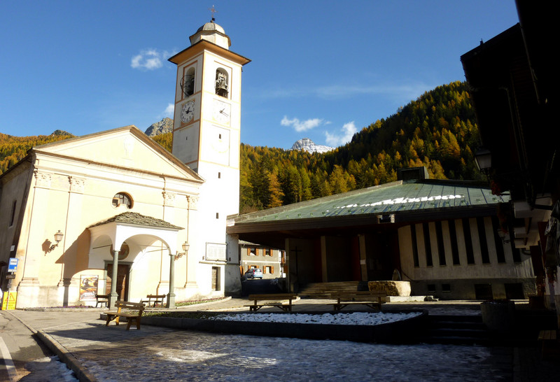 ''Piazza Domdejnaz'' - Ayas