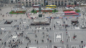 turisti in piazza