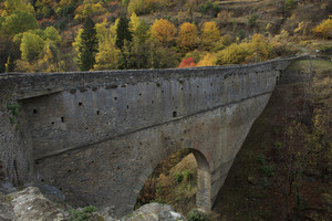 Ponte-acquedotto romano