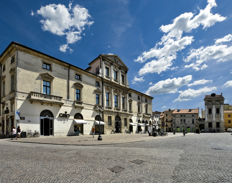 ''Piazza del Castello bis'' - Vicenza
