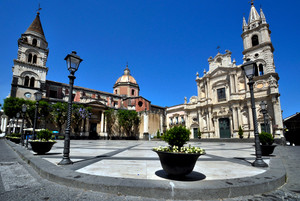 La Piazza, il Duomo