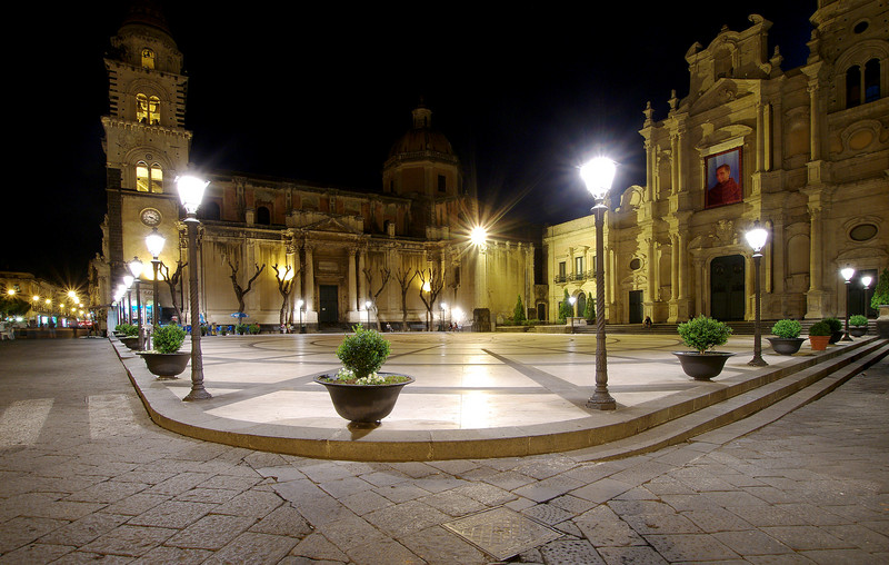 ''Le chiese in piazza'' - Acireale