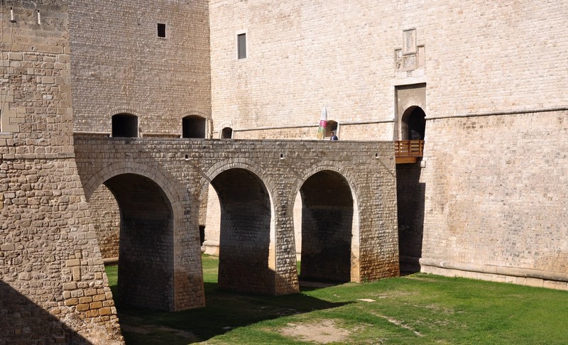 ''Ponte d’accesso al Castello barlettano'' - Barletta