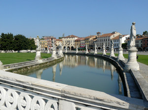 La piazza dal ponte