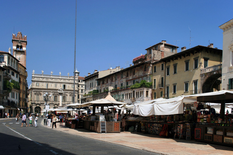 ''Piazza da secoli'' - Verona