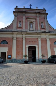 Piazza Chiesa Santi Pietro e Paolo