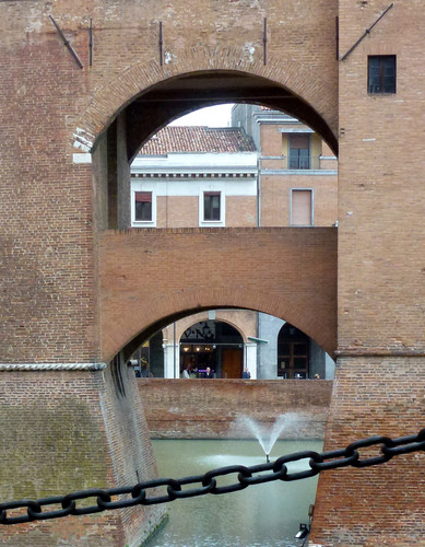 156351-623x800 156351-623x800