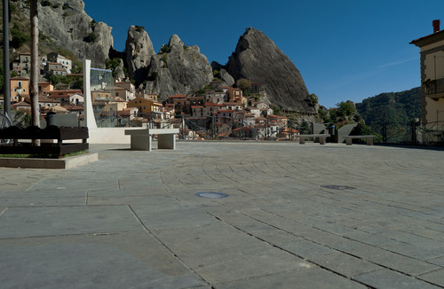 157383-800x522 157383-800x522