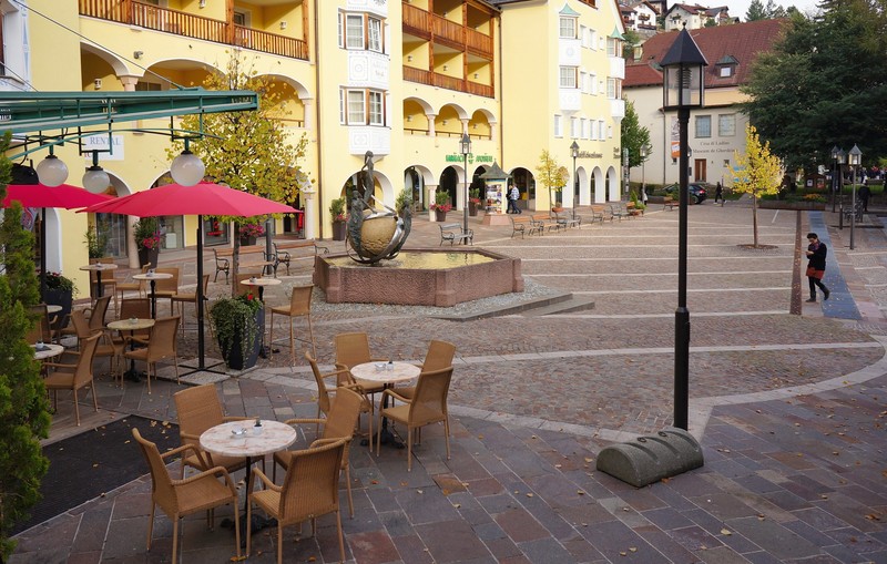 ''Piazza Rezia'' - Ortisei