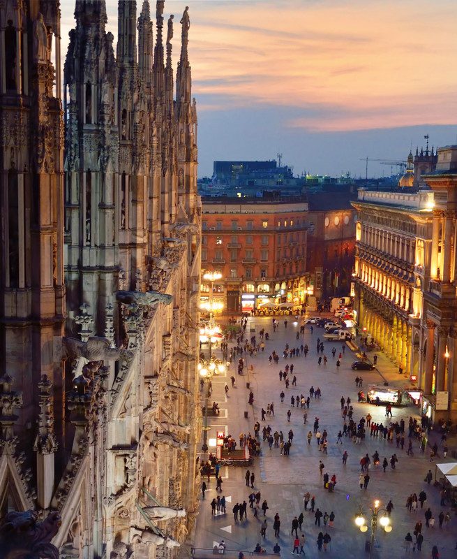 ''Tramonto gotico'' - Milano
