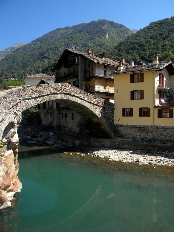 ''Fontainemore'' - Fontainemore