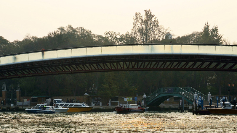 ''L’ oro sull’ acqua'' - Venezia