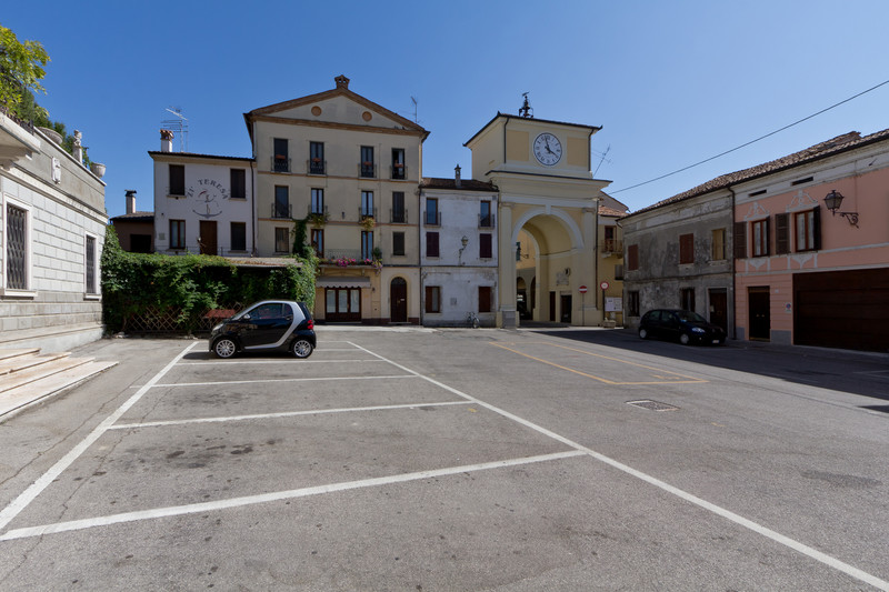 ''Piazza Grazioli'' - Revere