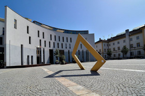 Piazza municipio Brunico