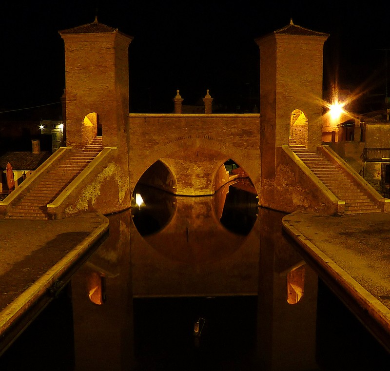 ''By night'' - Comacchio