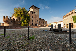 Piazza della Rocca
