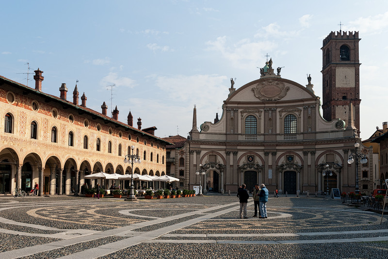 ''La piazza bella bella'' - Vigevano