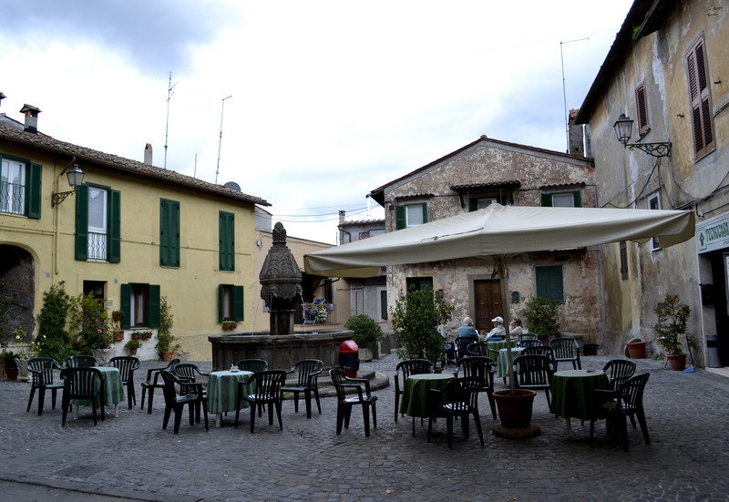 ''Sutri, Piazza Cavour'' - Sutri