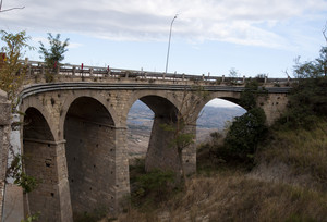 Il ponte curvilineo