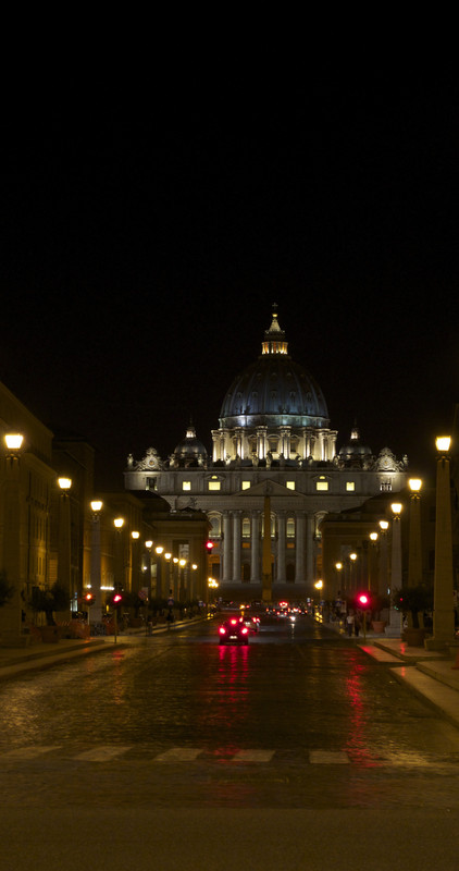 ''Driving to S. Pietro square in the night'' - Roma