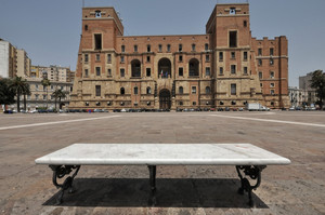perfetta simmetria in piazza Marinai d’Italia