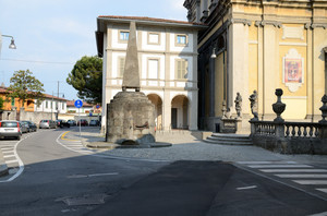 Piazza Valsecchi