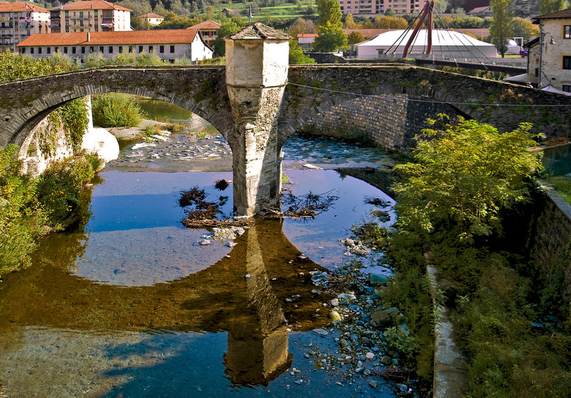 ''Un pò di sole sull’antico ponte'' - Rossiglione